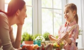 چگونه توانایی درخواست کمک را به کودکان خود بیاموزیم؟