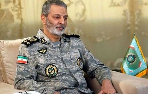  پسر  شهید سید عبدالرحیم موسوی: ۳۰ روز به دنبال پیکر پدر بودیم/ او قبل از حضور در جلسه 9 اسفند، در برگه کوچکی از خواری دنیا نوشت و همراه با پلاکش گذاشت و معلوم بود دارد می رود/ ویدئو