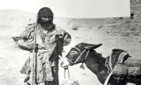 سفر به عصر قاجار؛ کارگران معدن فیروزۀ نیشابور در زمان ناصرالدین شاه