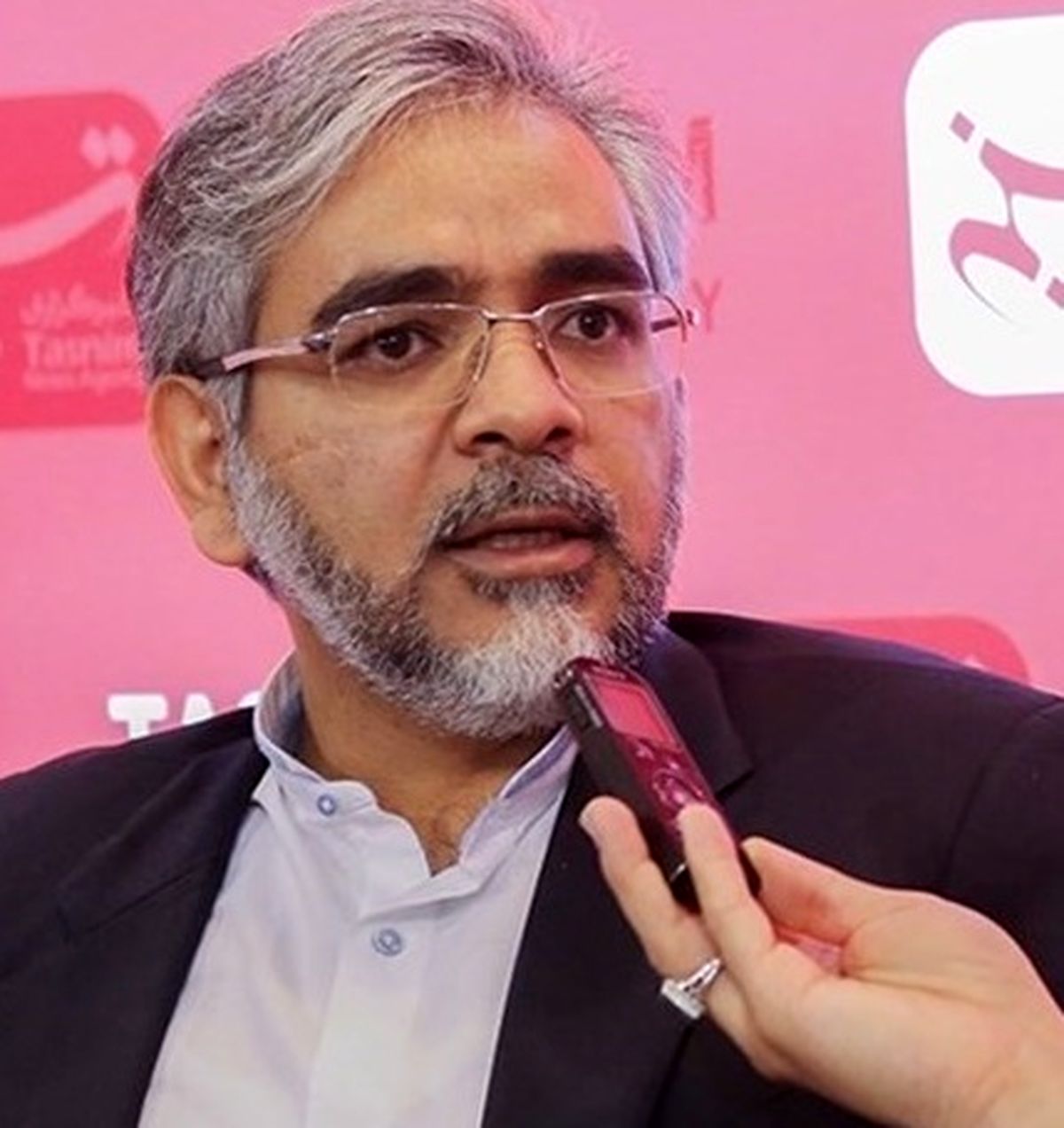 قربان‌زاده: درآمد بلاگر وسایل آرایشی بیشتر از درآمد اسپانسری باشگاهی با ۳۰ میلیون هوادار است/ اگر واگذاری سرخابی‌ها انجام نشود، استعفا می‌دهم