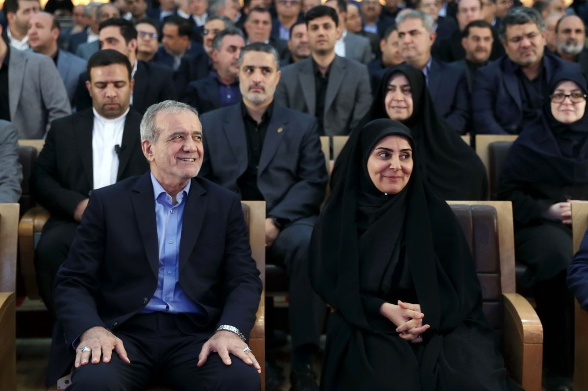 فرزانه صادق با این نامه، جان پزشکیان را به خطر انداخت/ عکس