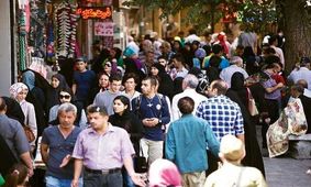 میانگین سن افراد در ایران به ۳۵ سال رسید/ ۶ میلیون ایرانی سالمند هستند/ ویدئو