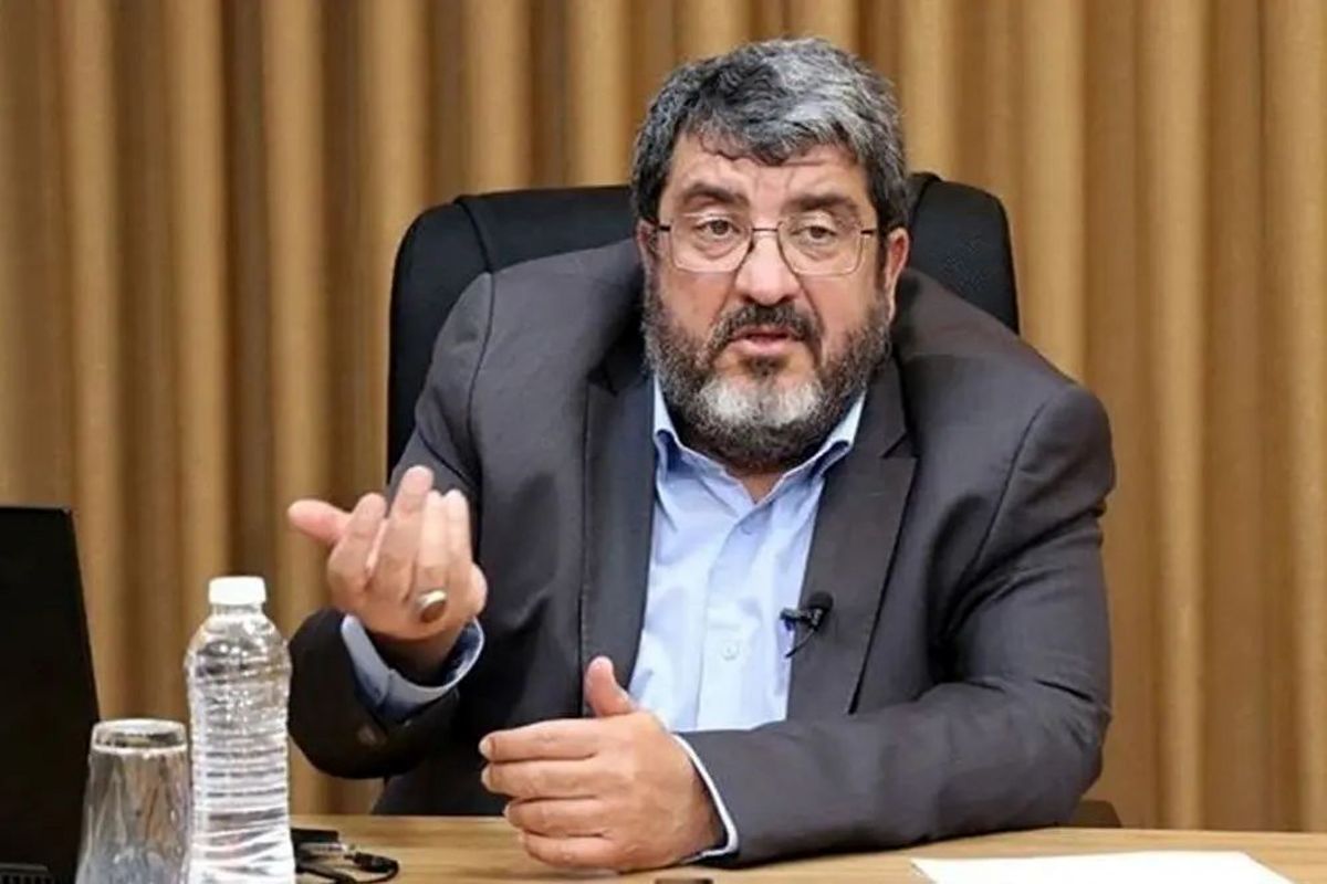 فواد ایزدی، چهره نزدیک به جلیلی: اینکه می‌گویند مکانیسم ماشه فعال خواهد شد، محقق نمی‌شود، زیرا در شورای امنیت اختلاف وجود دارد
