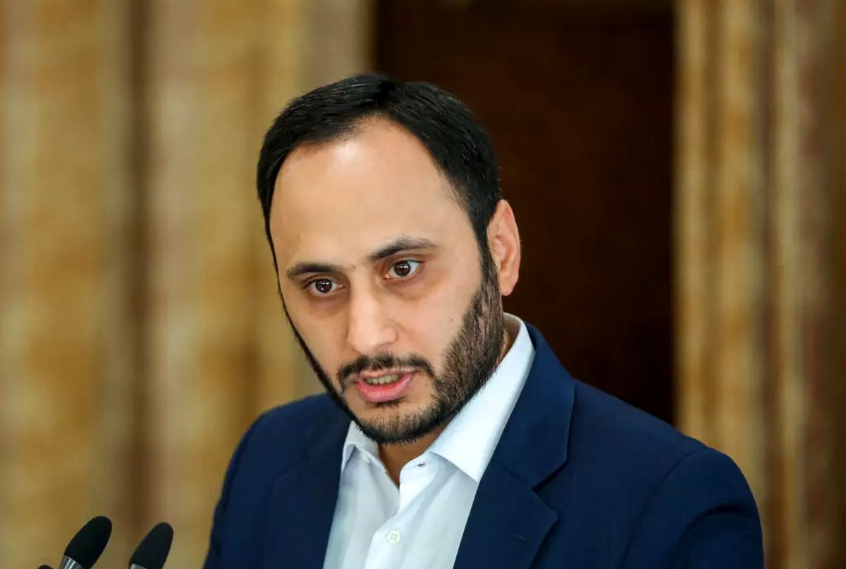 جریان سقوط بالگرد از زبان سخنگوی دولت/ بهادری جهرمی: شرایط آب و هوا بد نبوده است!/ویدئو