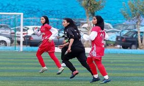 صعود پرسپولیس و فرا ایساتیس به لیگ برتر فوتبال زنان 

