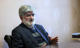 علی مطهری در پاسخ به ولایتی: از ژست انقلابی‌گری دست برداریم/ سیاست متوازن میان غرب و شرق برقرار کنیم تا به هیچ کدام باج ندهیم