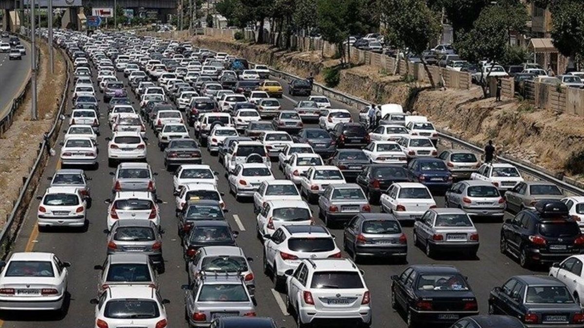 واکنش مجری تلویزیون به ترافیک امروز تهران 