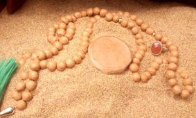 اولين تسبيح تربت کربلا را چه کسی ساخت؟