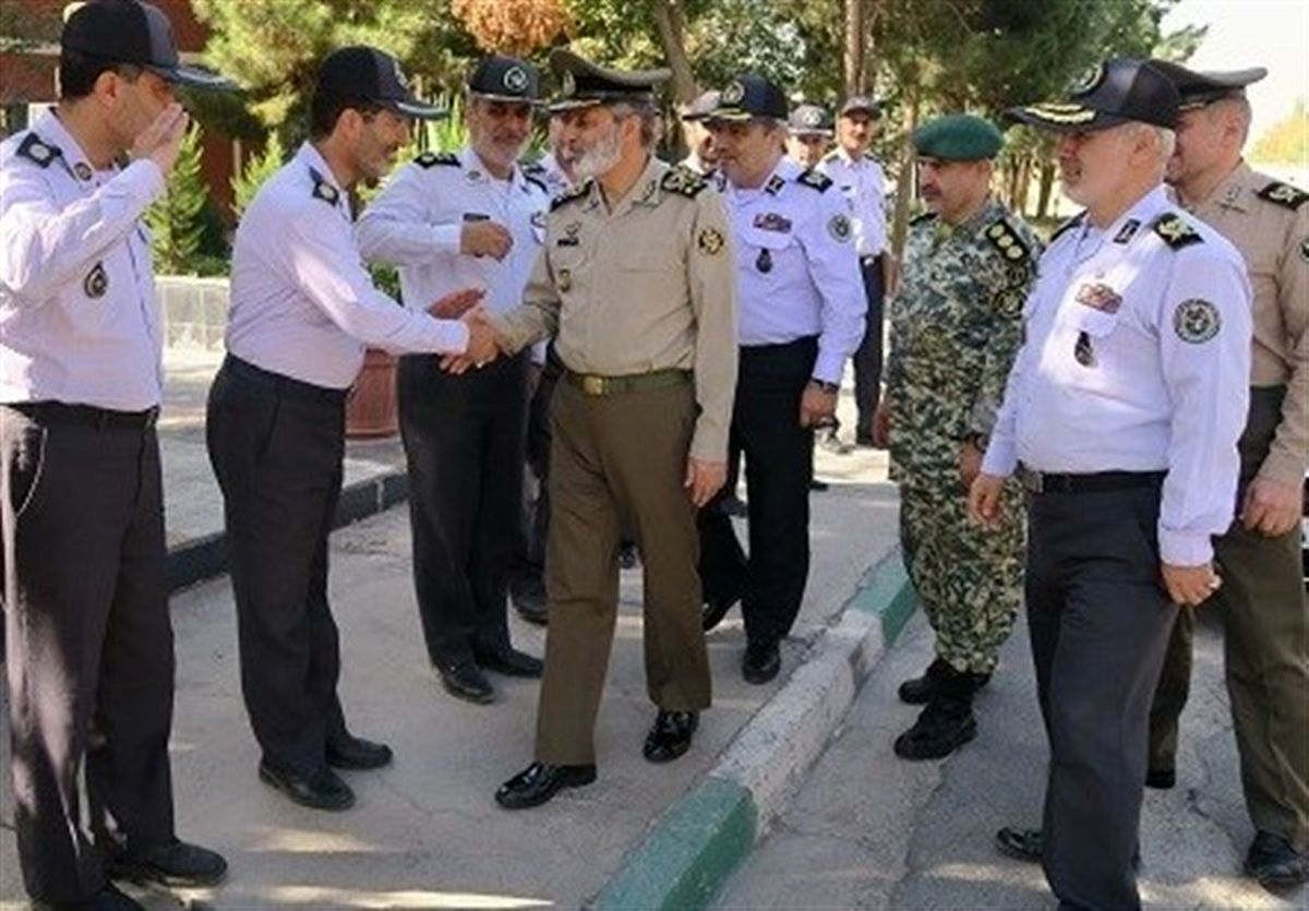 بازدید فرمانده ارتش از دانشگاه قرارگاه پدافند هوایی
