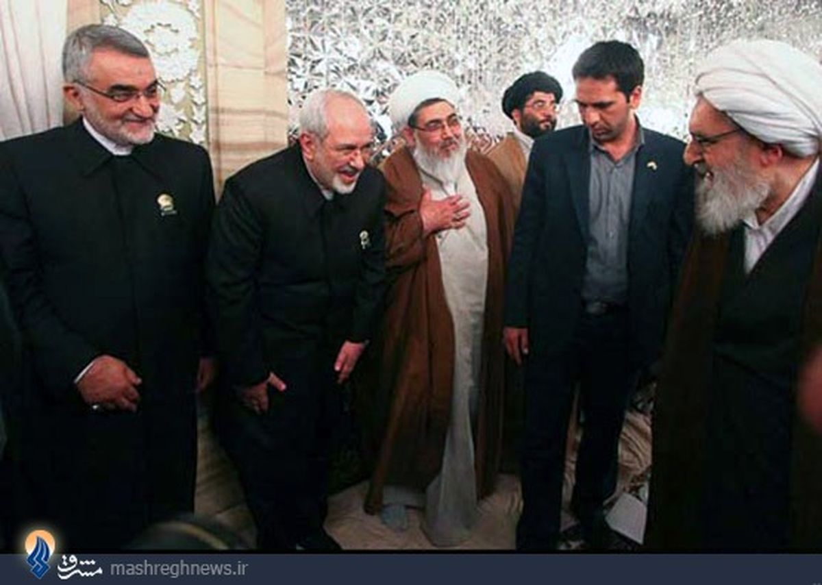 خادمی امام رضا‌‌(ع) یا شو تبلیغاتی!