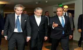 تماس وزیران خارجه مصر و ایران با رافائل گروسی/ عبدالعاطی بر تقویت همکاری‌ها بر اساس توافقنامه امضا شده در قاهره تأکید کرد 