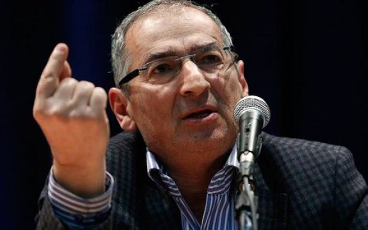 زیباکلام: در کشور هر اتفاقی که می‌افتد، از هفت‌تپه گرفته تا اعتصاب معلمان، دانشجویان تنها حامی هستند