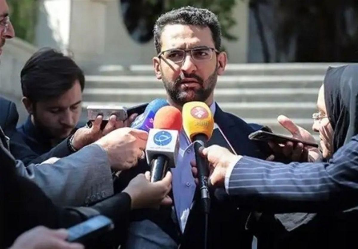 آذری‌جهرمی: در بسته‌های اینترنتی کم‌فروشی نداریم