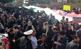 پاسخ مردم بوشهر به یاوه‌گویی‌های شیطان بزرگ قاطع و کوبنده بود