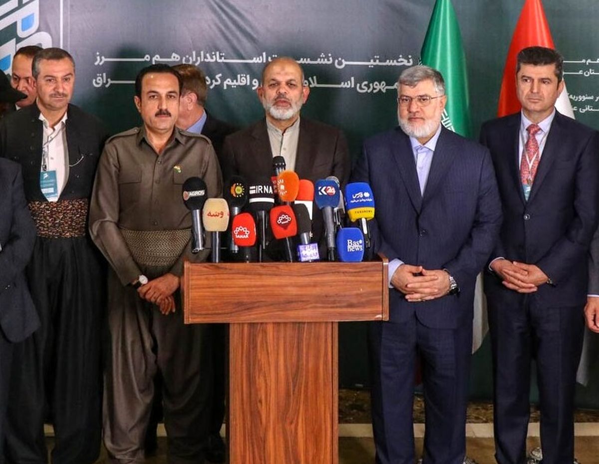 نقشه‌ جعلی از اقلیم کردستان به همراه خاک ایران، در نشستی با حضور وزیر کشور/ عکس
