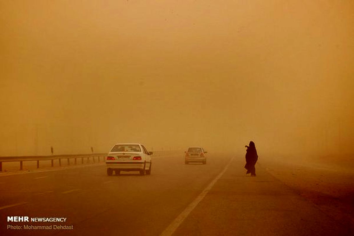 سرعت وزش باد در زاهدان به بیش از ۷۰ کیلومتر بر ساعت می رسد