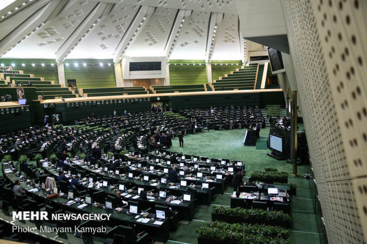 سقف «درآمدهای نفتی» بیش از ۱۴۲ هزار میلیارد تومان تعیین شد