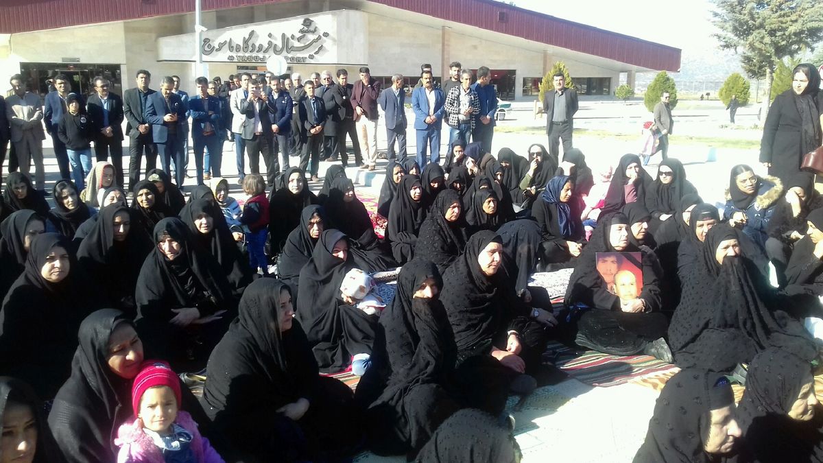 بزرگداشت جان باختگان حادثه سقوط هواپیما در یاسوج