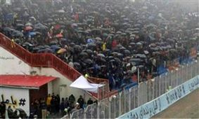 باران شدید در ورزشگاه شهید وطنی