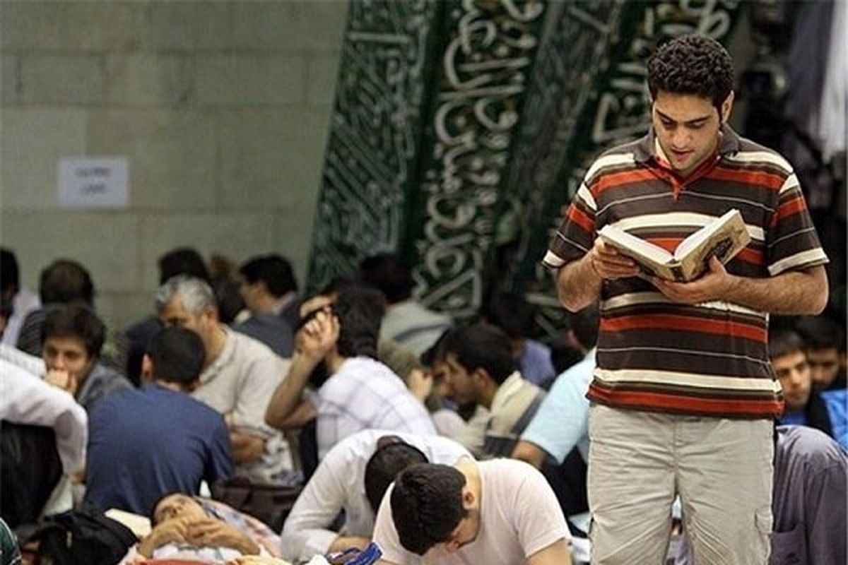 پایان مراسم معنوی اعتکاف با حضور ۷۵۰ کرمانشاهی