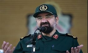 آقای ترامپ، به ناوهایت بگو از کنار قایق های سپاه عبور نکنند