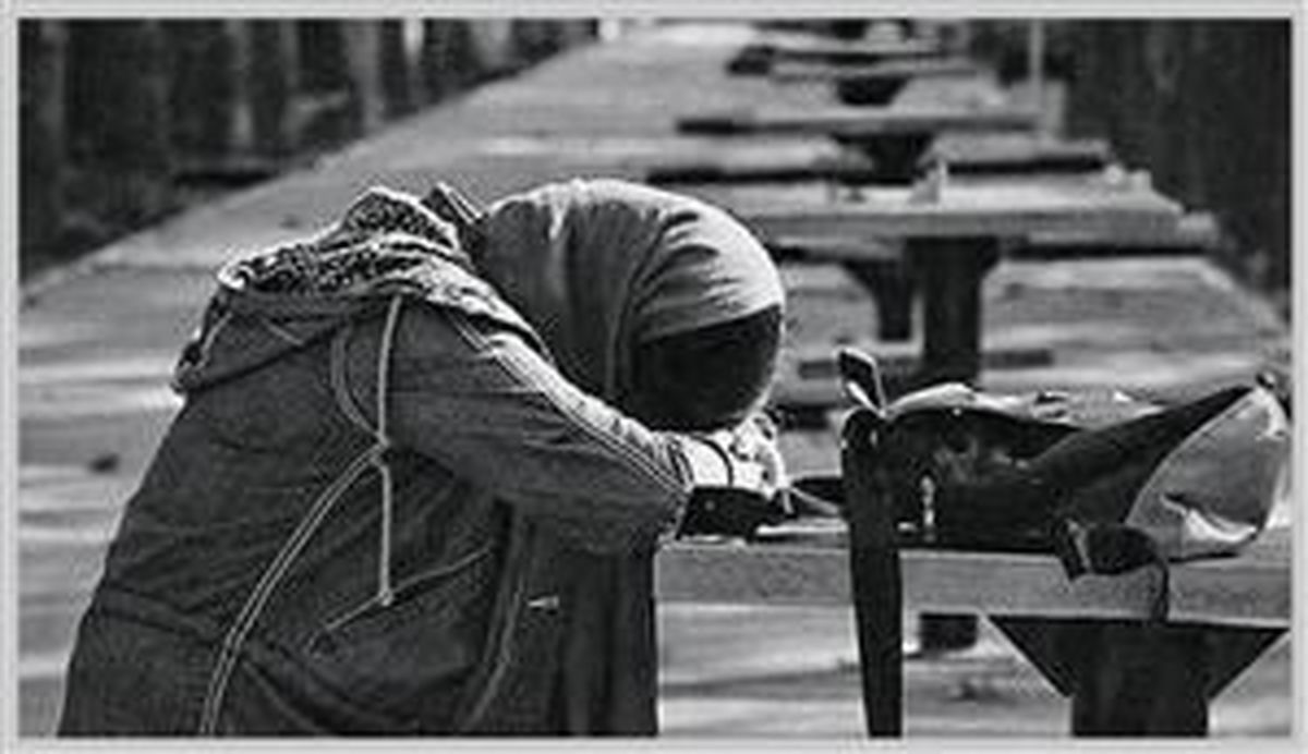 دختری‌که‌با پای‌خود به تله شیطان رفت
