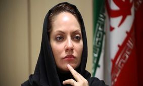 تشدید انتقاد از مهناز افشار جامعه را نسبت به فریب‌خوری در فضای مجازی آگاه می‌سازد