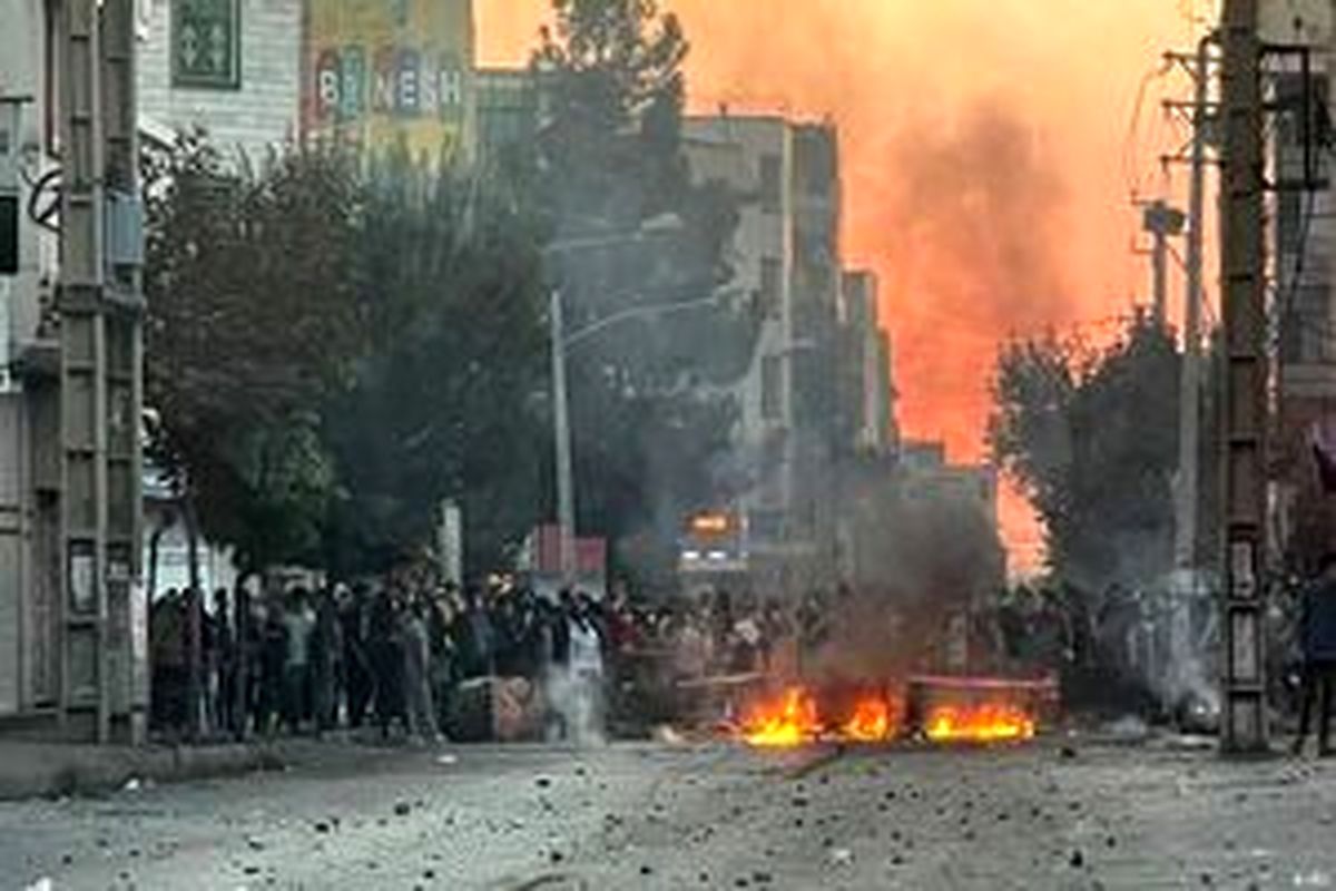 انتشار دستورالعمل جدید اغتشاشات از سوی سازمان سیا/ چرا آمریکایی‌ها مانیفست آشوب را تنها به زبان انگلیسی منتشر کردند؟