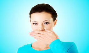 روش‌های ساده برای برطرف کردن بوی بد دهان