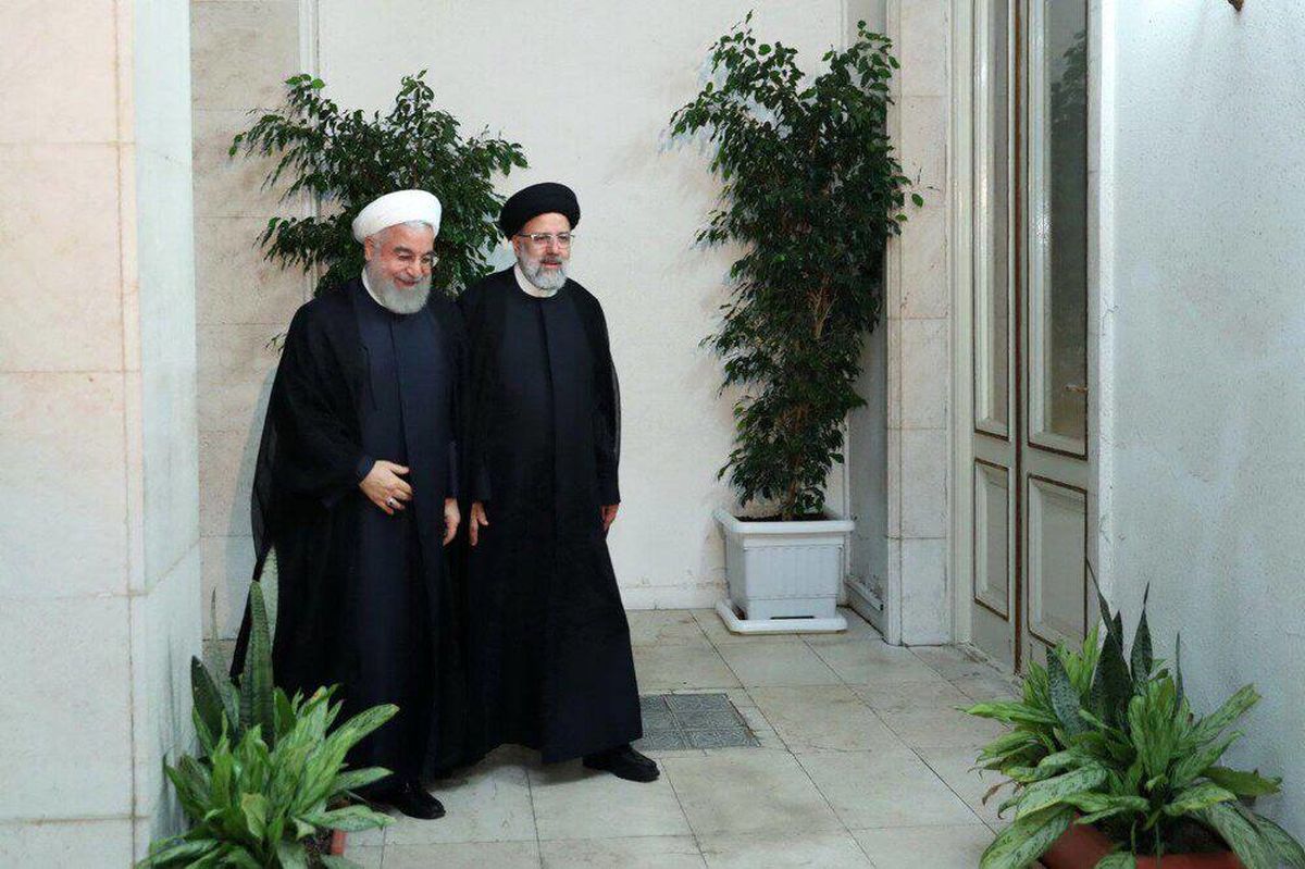روحانی و رئیسی تلفنی گفت‌وگو کردند


