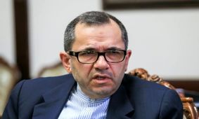 آمریکا در مذاکرات به دنبال رسیدن به توافق مدنظر خود با زبان‌بازی بود/ تیم مذاکره کننده آمریکا یکی به نعل و یکی به میخ می‌زد/ طرف مقابل وقتی از تحمیل نظرات خود ناامید شد جنگ را کلید زد/ آمریکا به دنبال تعطیلی کل برنامه هسته ای ایران است