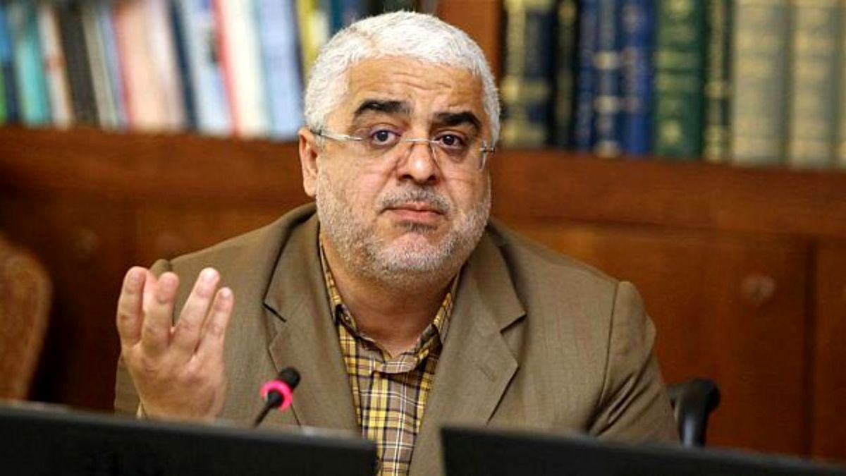 جعفرزاده: فردی که یک کلاس را اداره نکرده، یکباره وزیر می شود /کاش «رئیسی» هیچ‌ وقت رئیس‌ جمهور نمی‌شد