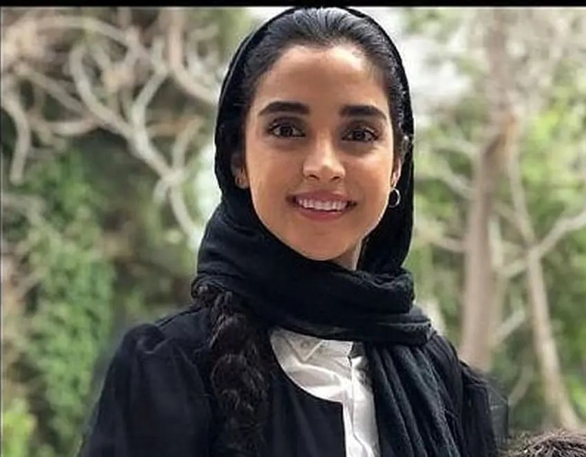 پوشش و استایل عجیب الهه حصاری/ عکس