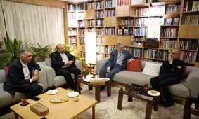 وزیر فرهنگ با هادی خانیکی دیدار کرد

