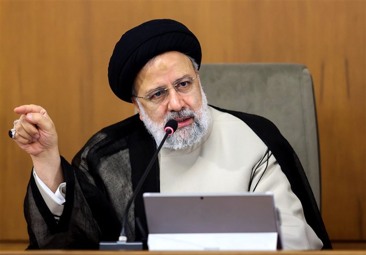 رئیسی به دنبال پایان دادن به خبر استعفا و خانه نشینی وزیر نفت؟/ رئیس جمهور به وزارت نفت رفت، اوجی در وزارتخانه نبود
