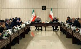 عارف: ایران دستاوردهای خود در تنگه هرمز را حفظ می‌کند
