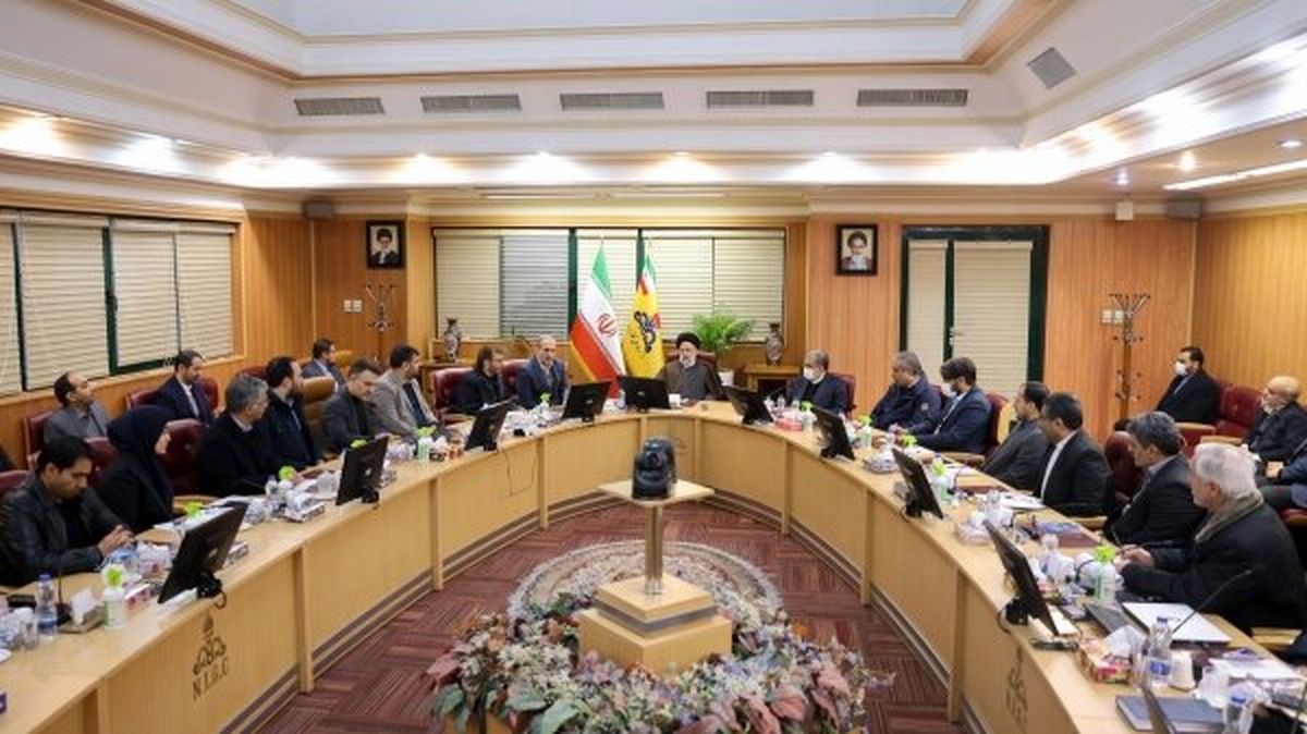 رئیسی: تعطیلی راهکار مناسبی نیست اما موضوع اهم، رساندن سوخت به منازل مردم است

