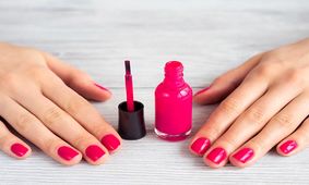 راه‌های خشک‌شدن سریع لاک ناخن