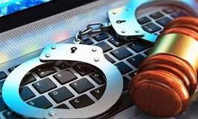 مزاحم اینترنتی برای دختر جوان با هدف رسیدن به خواسته شوم