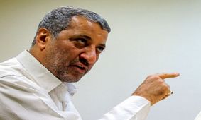 گمان نمی کنم روحانی و لاریجانی در انتخابات مجلس حاضر شوند اما اگر لاریجانی تاییدی از حاکمیت بگیرد شاید به صحنه ورود کند