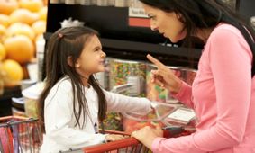 چرا فرزندم موقع تنبیه می خندد؟