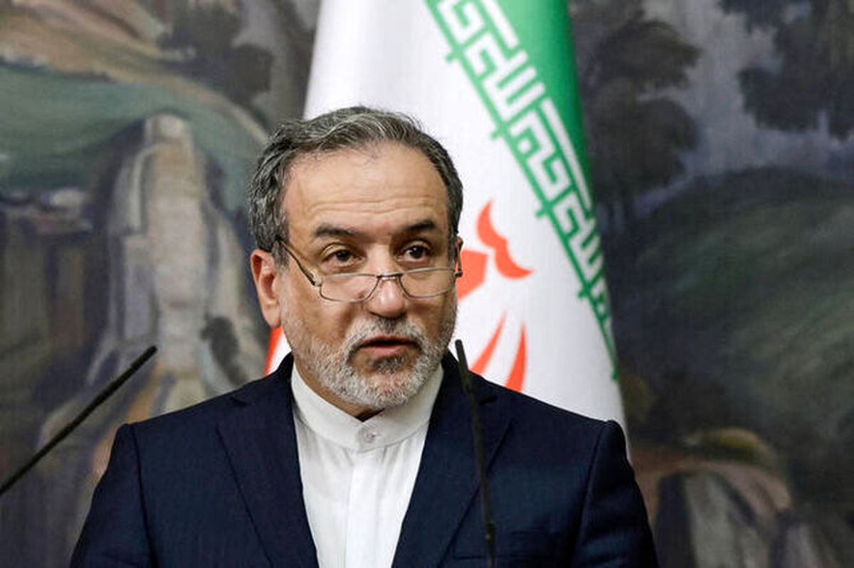 عراقچی: با هیئت آمریکایی دست دادیم/ تغییر محل مذاکرات با واشنگتن در دور دوم محتمل است/ آماده‌ایم درصد غنی‌سازی را کاهش دهیم
