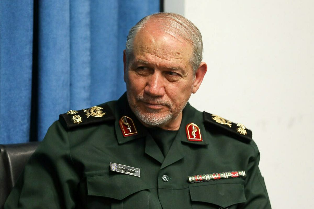 عمق استراتژیک ایران باید به ۵ هزار کیلومتر برسد