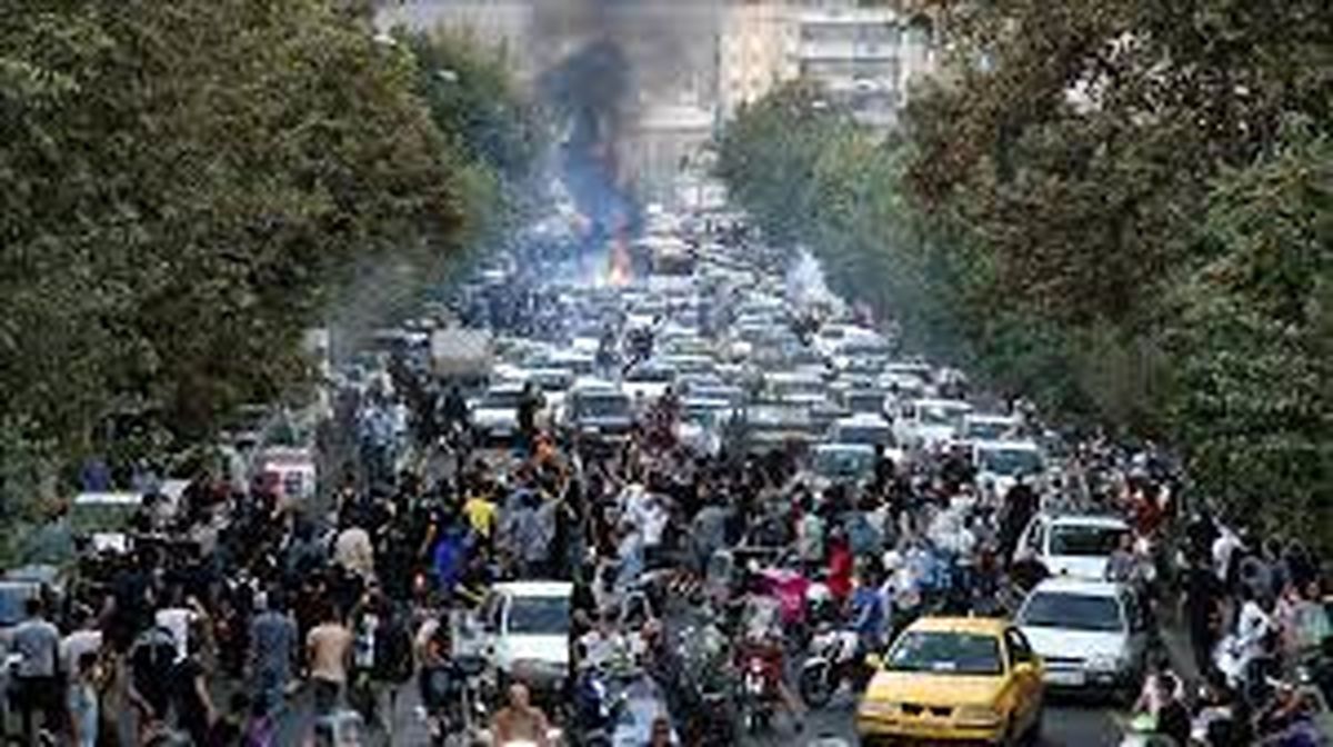  کیهان: فردای پس از جمهوری اسلامی، جهنمی بیش نیست