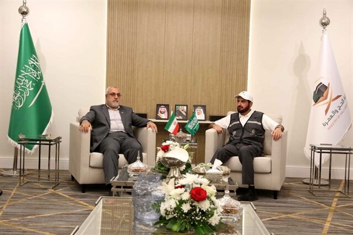 دیدار رییس سازمان حج و زیارت با وزیر حج عربستان

