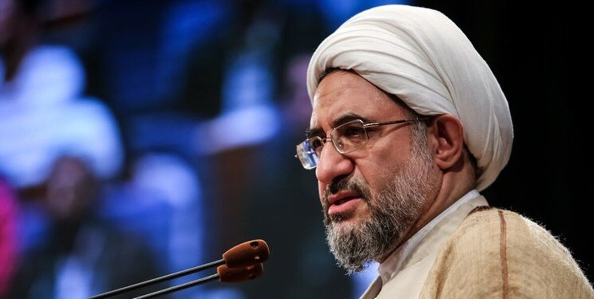 عضو مجلس خبرگان: نباید با فضاسازی تبلیغاتی از عفاف و حجاب کوتاه بیاییم

