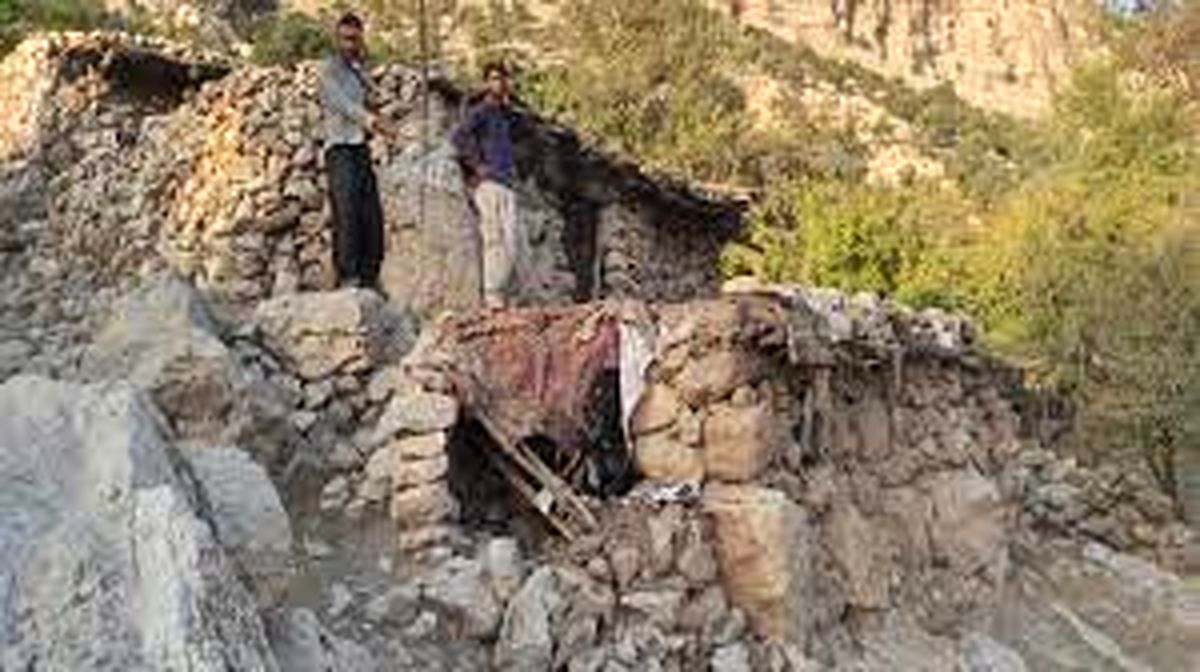 ارسال کمک به مناطق محروم و زلزله زده اندیکا