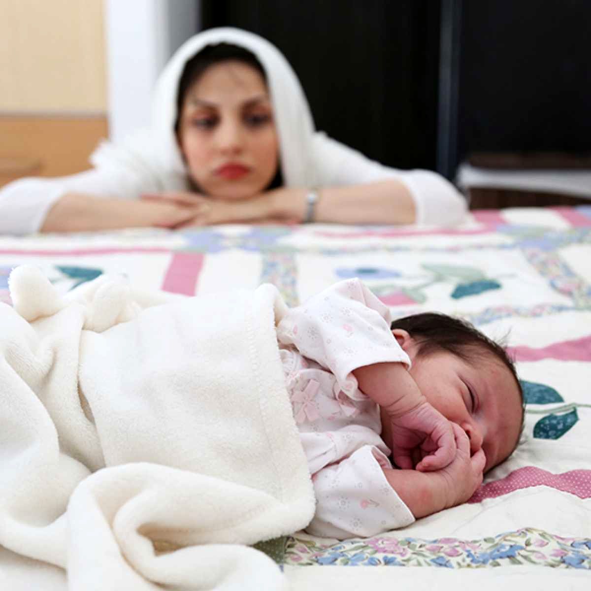 خطر افسردگی و روان‌پریشی پس از زایمان را جدی بگیرید