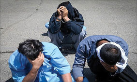 زن جوان سردسته باند سرقت از خودروها