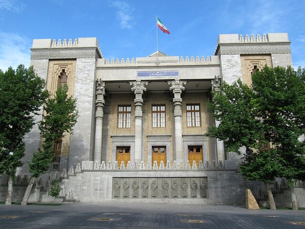 احضار کاردار فرانسه به وزارت خارجه ایران/ فرانسه از فرصت میزبانی یک رویداد سینمایی برای پیشبرد اغراض سیاسی خود علیه جمهوری اسلامی ایران سوء استفاده کرد
